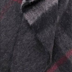 Men’s Grey Burberry Scarf 100% cashmere - like new